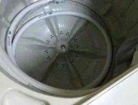 小天鹅洗衣机（探索小天鹅洗衣机的先进功能与设计之美）