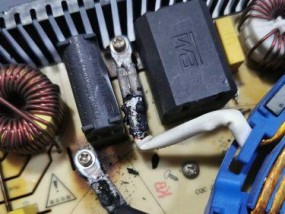 电磁炉烧十几分钟出现E6故障的原因及解决方法（电磁炉E6故障详解）