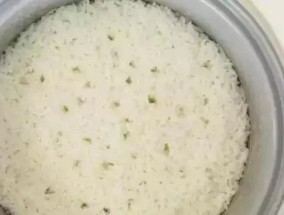 电饭煲蒸饭未熟解决方法（如何确保米饭在电饭煲中完美煮熟）