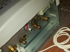 林内壁挂炉无法打火的原因及维修方法（解决壁挂炉点火问题的有效措施）