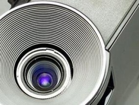 投影仪镜头抹花的处理方法（解决投影仪镜头抹花问题的实用技巧）