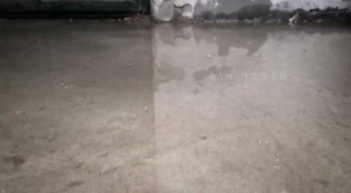 中央空调雨水倒灌的原因及解决办法（探究中央空调雨水倒灌的原因）  第3张